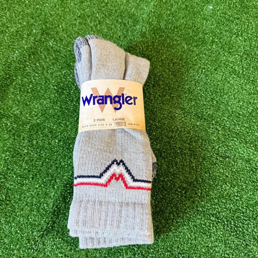 Wrangler Set of 2 Americana "W" Gray Casual Crew Socks Size 9-13 NEW